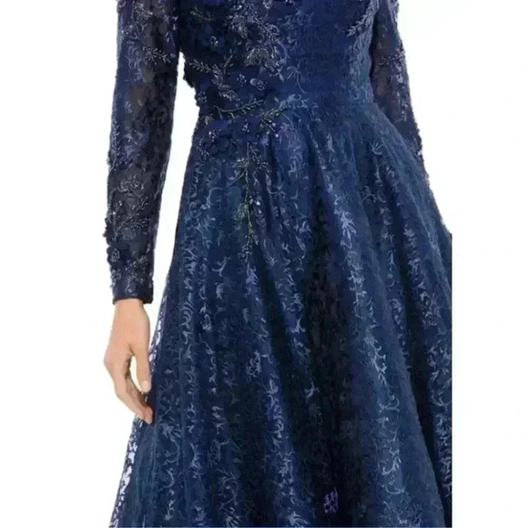 New Mac Duggal Gown 11121  Size 9 Navy Blue Retails $998 - Picture 2 of 5